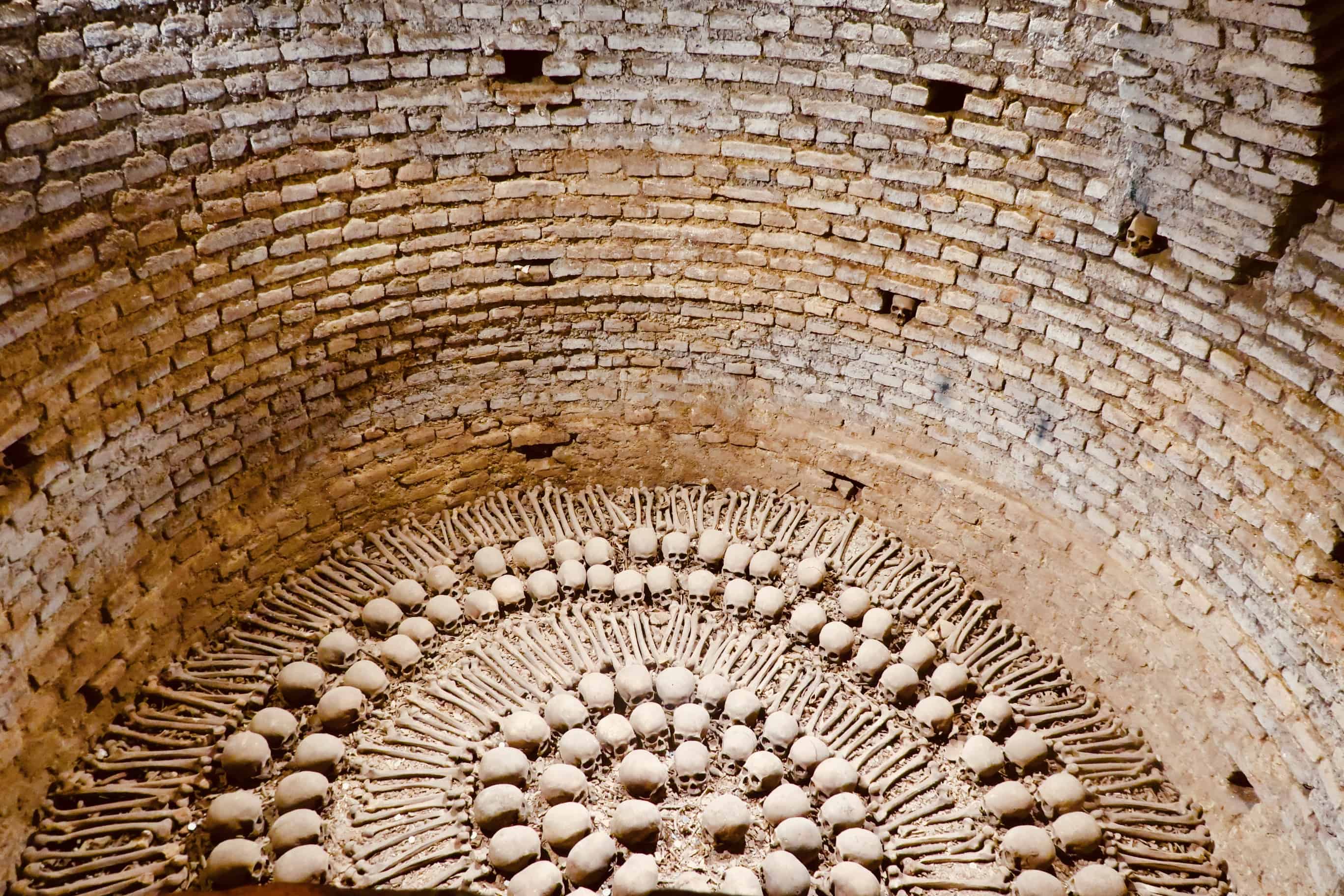 Decorations made of skulls in Lima Basilica