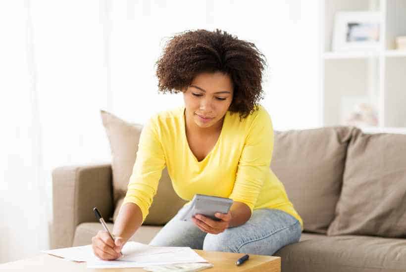 woman budgeting