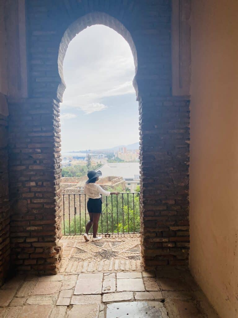 Black woman at the Alcazaba